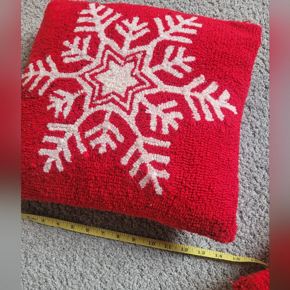 Red & Ivory Tufted Snowflake Throw Pillows - Set of 2